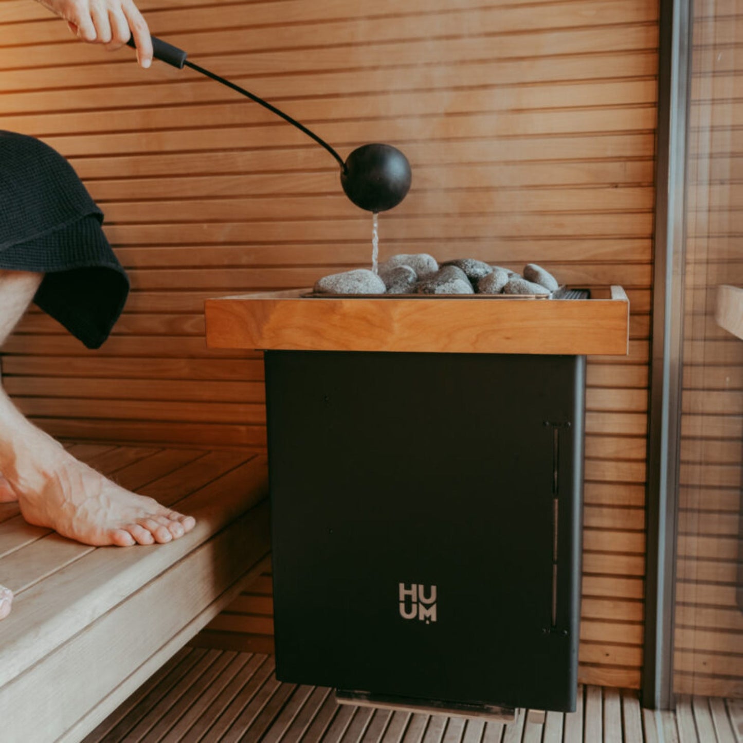 Huum Core Wall - Elektrisk Badstuovn - Badstugutta