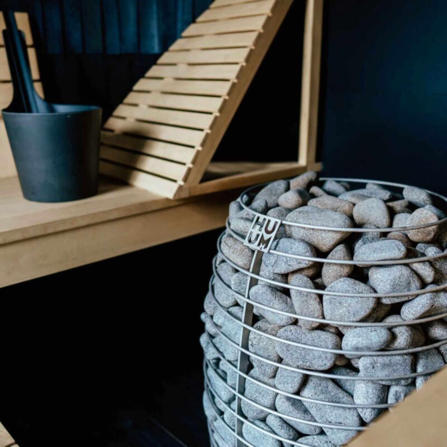 Huum Hive - Elektrisk Badstuovn - Badstugutta