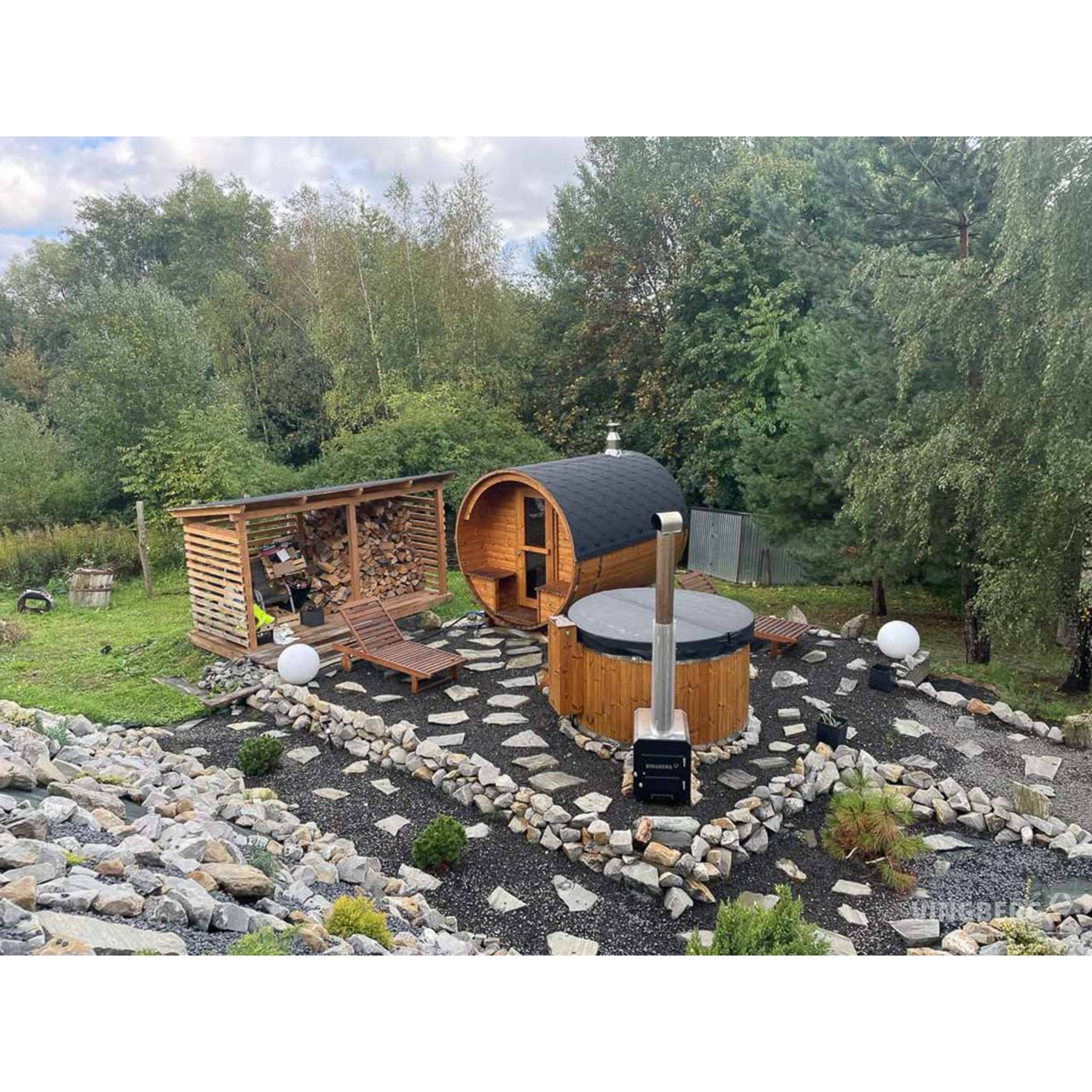Akka Tønnebadstue - Badstugutta