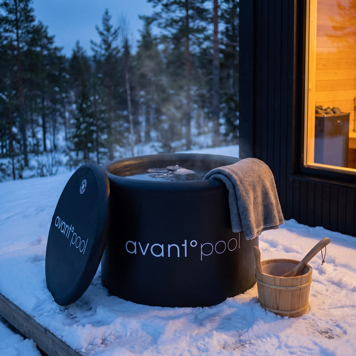 Avantopool Kide kaldkulp på snødekt terrasse ved badstue