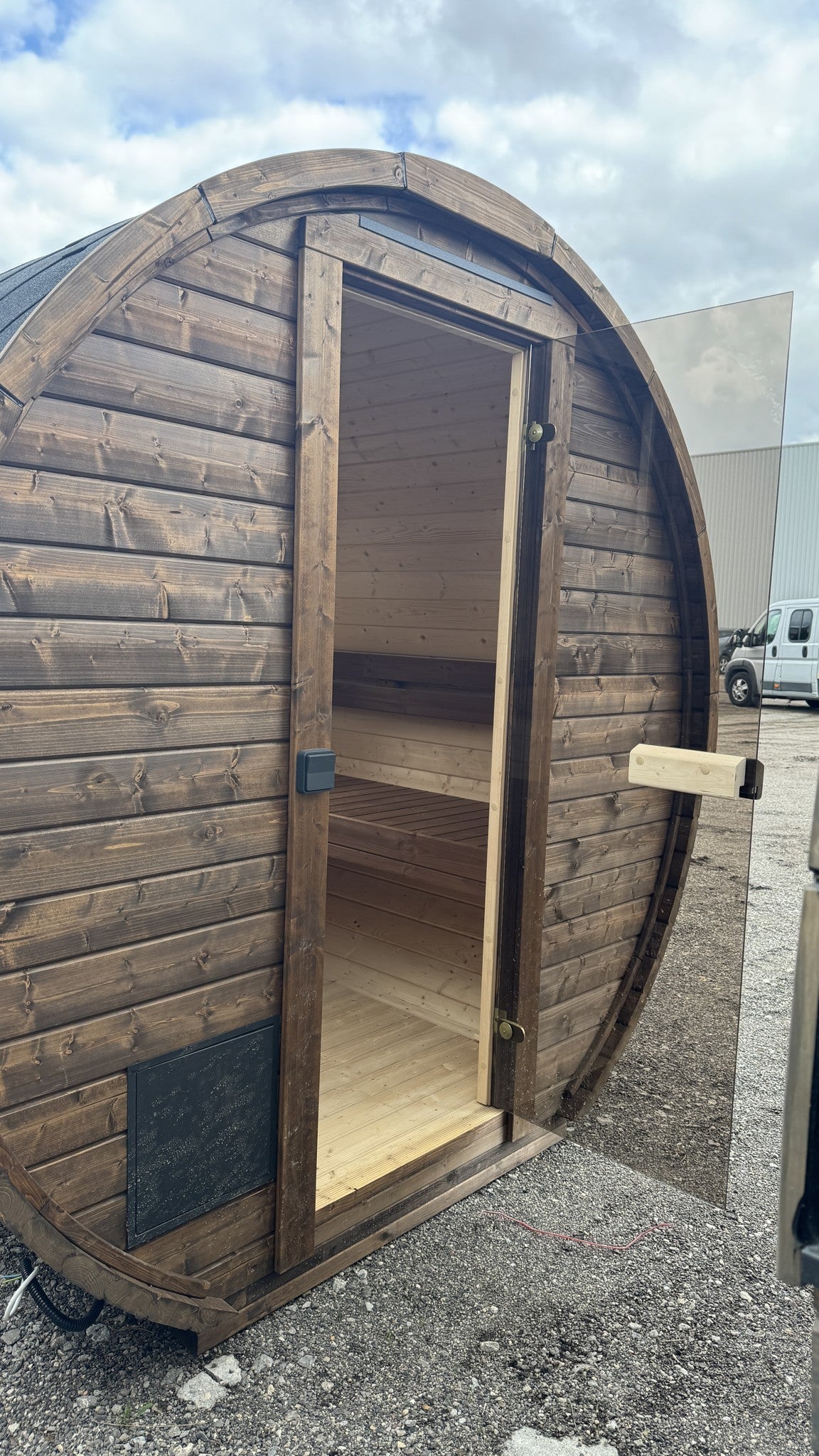 Smokin'Barrel 2 m | Lagervare | Transparent brun med vindu - Badstugutta